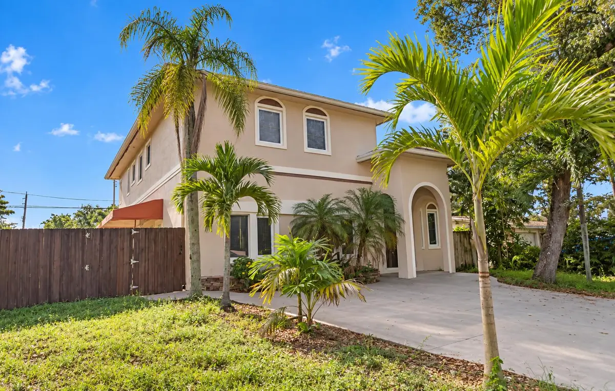 4500 SW 25th Terrace, Dania Beach, FL 33312 - #1