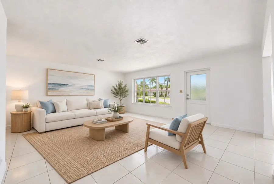 881 NE 4th Avenue, Boca Raton, FL 33432 - #3