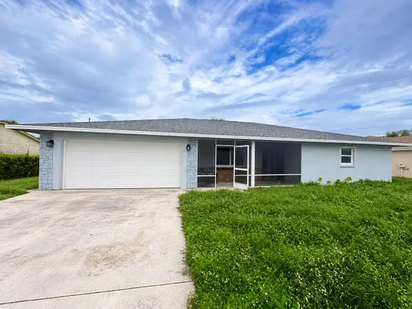 2402 SE Stonecrop Street, Port St Lucie, FL 34984