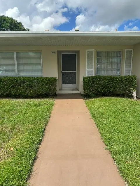 8875 Warwick Drive, Boca Raton, FL 33433