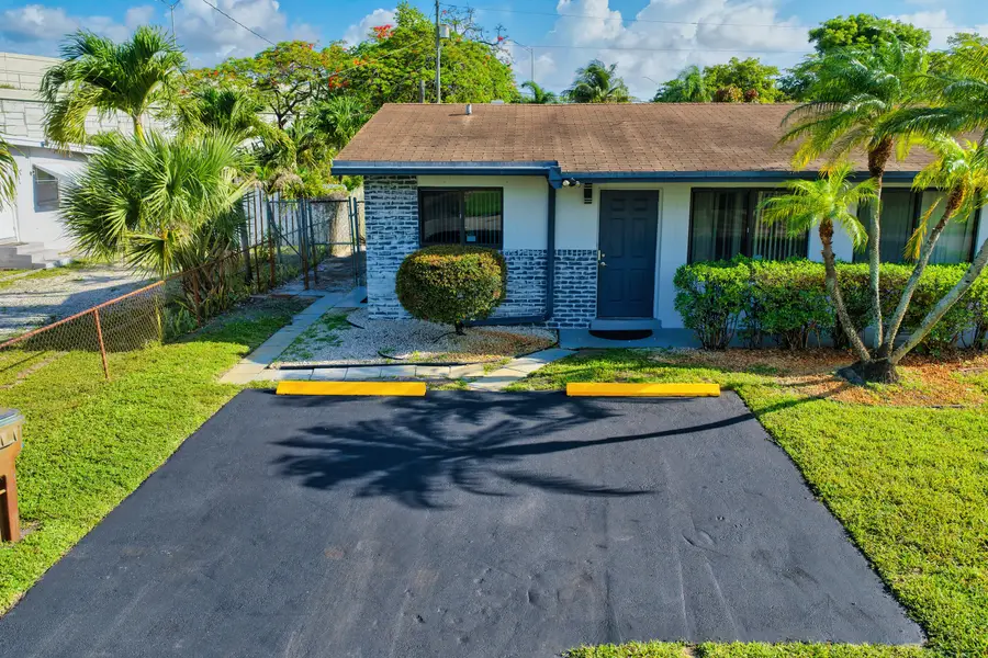 837 NW 41st Street #A-B, Oakland Park, FL 33309 - #3