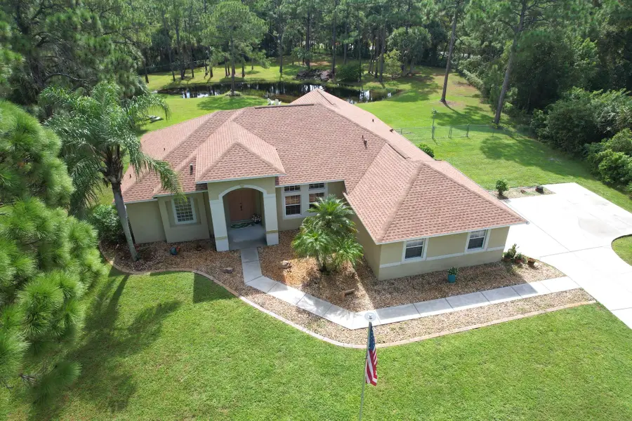 4572 Hunters Run Circle, Grant Valkaria, FL 32949 - #2