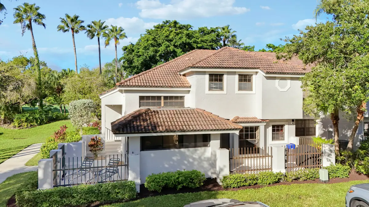 587 Prestwick Circle #2, Palm Beach Gardens, FL 33418 - #1