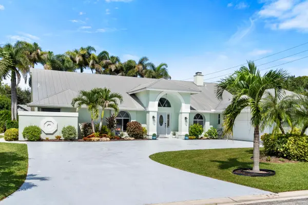 1801 SW Hunters Club Way, Palm City, FL 34990