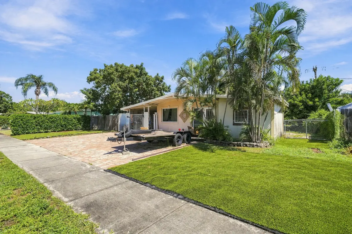 4320 NE 18th Avenue, Pompano Beach, FL 33064 - #1
