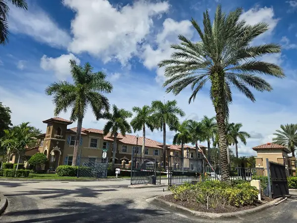 6515 Diamond Springs Terrace #2409, West Palm Beach, FL 33411