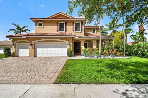 9070 Winterhaven Circle, West Palm Beach, FL 33411