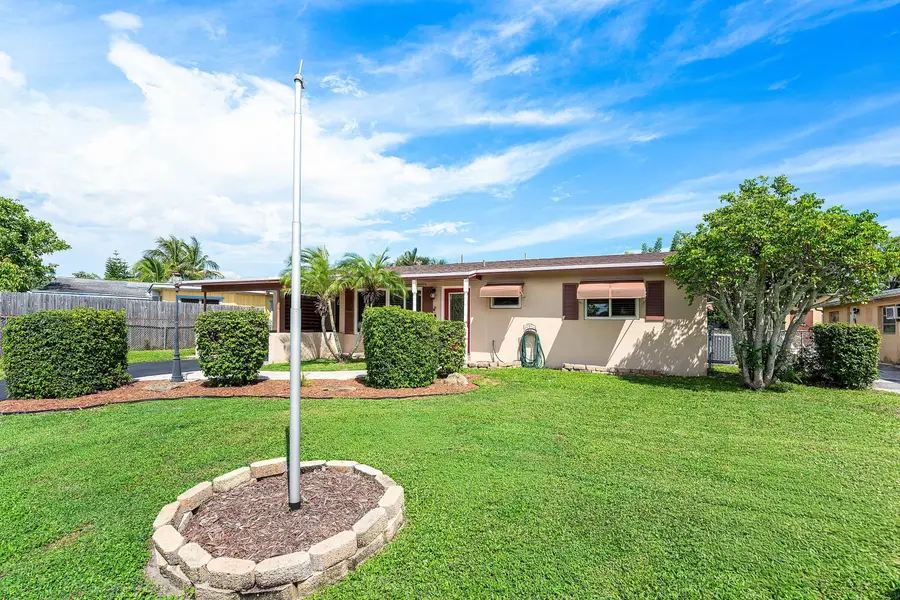 740 Caroline Avenue, West Palm Beach, FL 33413 - #2