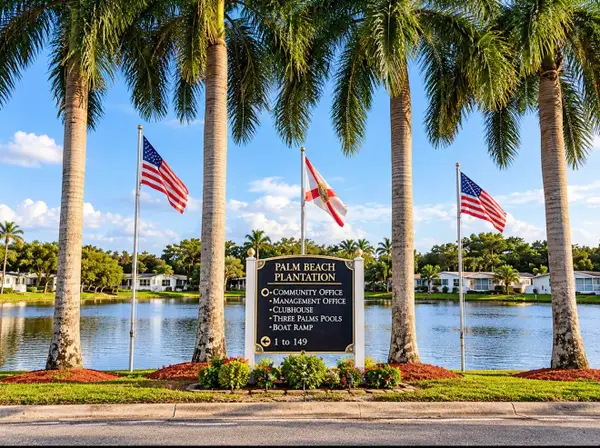 76 Plantation Boulevard, Lake Worth, FL 33467