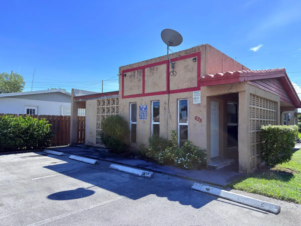 635 NW 22nd Road, Fort Lauderdale, FL 33311 - #1