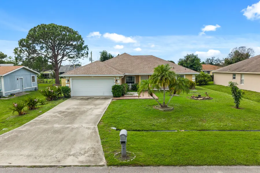 674 SW Lucero Drive, Port Saint Lucie, FL 34983 - #2