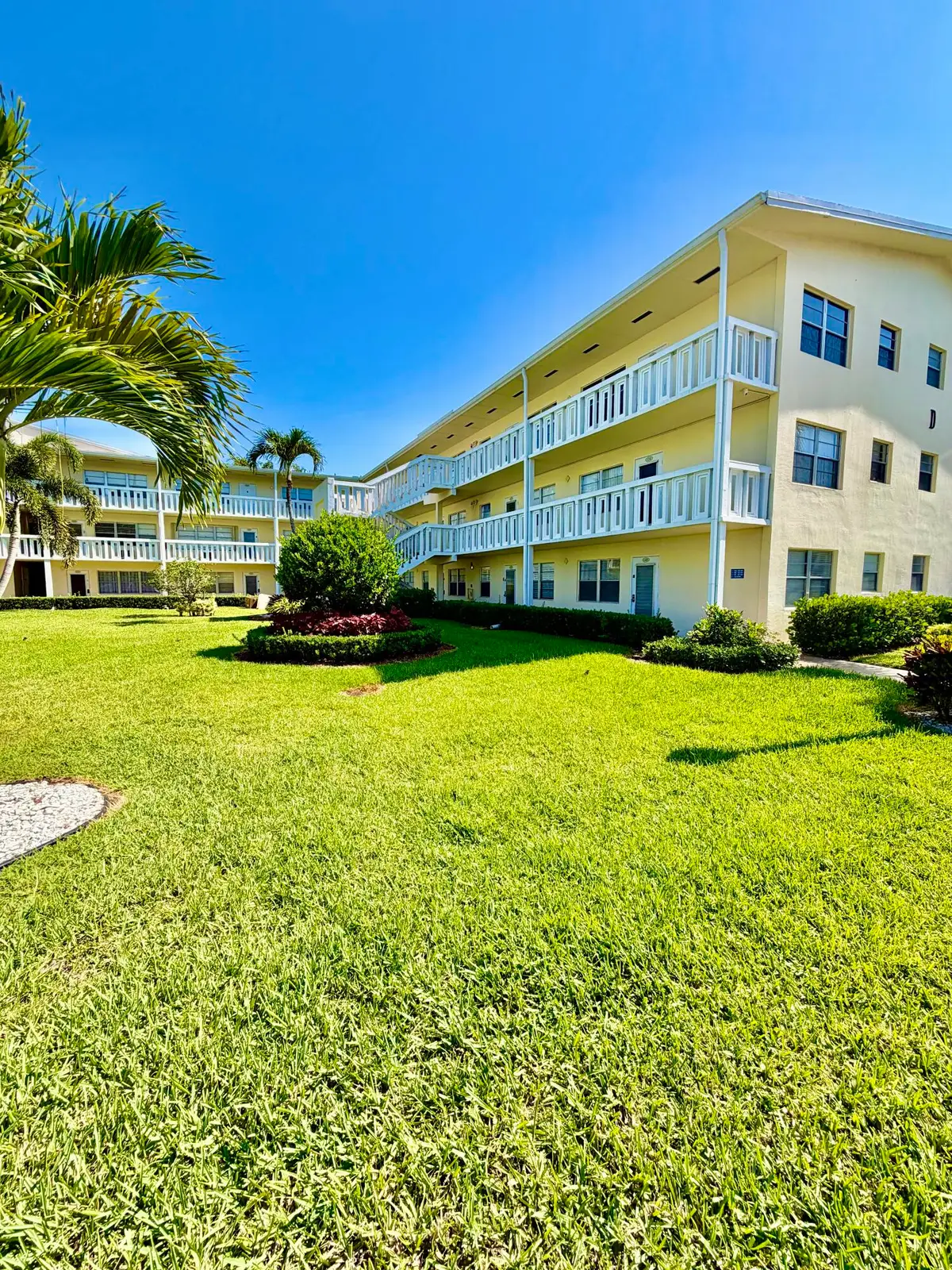 153 Dorset D, Boca Raton, FL 33434 - #1