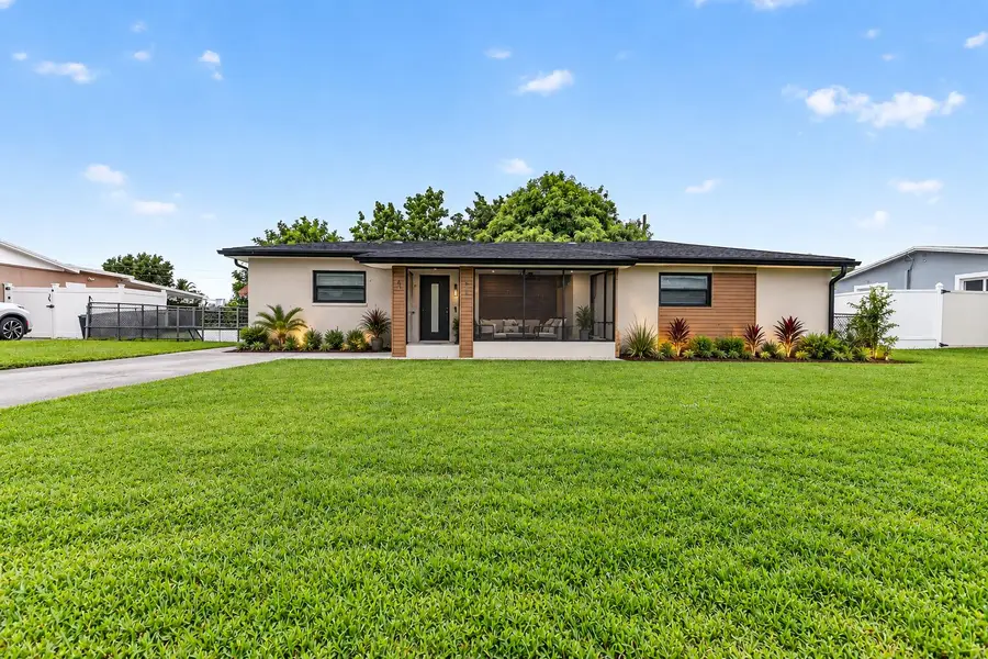 913 Jamaican Drive, West Palm Beach, FL 33415 - #2