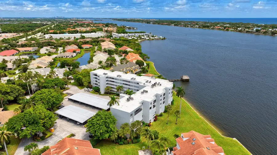 8200 Lakeshore Drive #2010, Hypoluxo, FL 33462 - #2