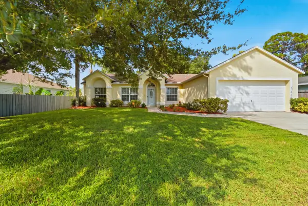 1649 SW Alvaton Avenue, Port St Lucie, FL 34953