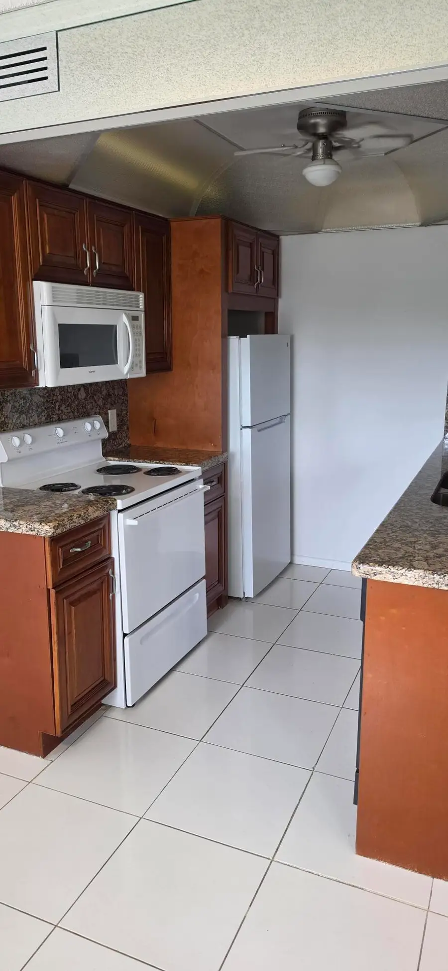4102 Newport U #4102, Deerfield Beach, FL 33442 - #3