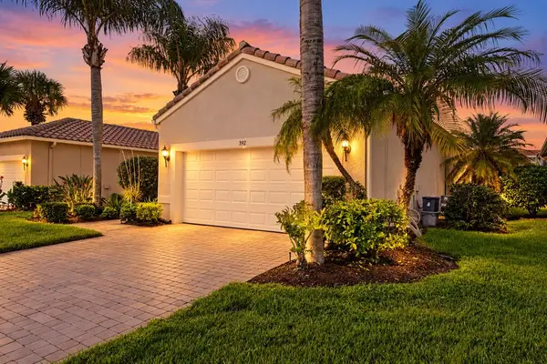 392 NW Breezy Point Loop, Port St Lucie, FL 34986