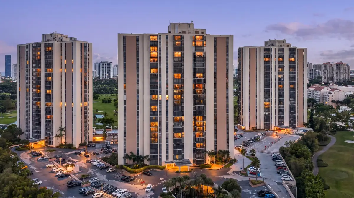 20301 W Country Club Drive #523, Aventura, FL 33180 - #1