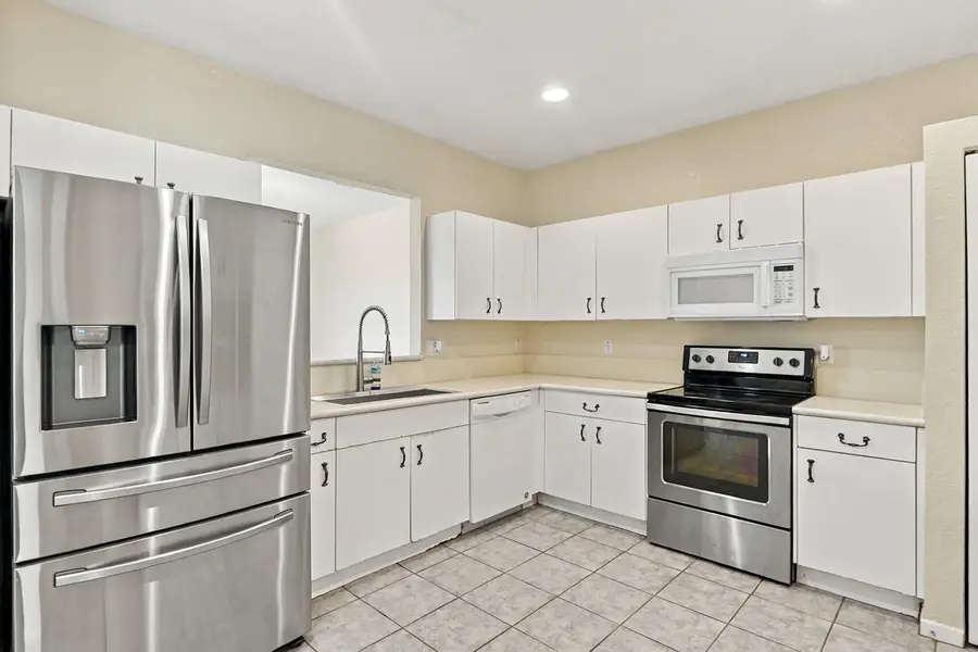 5477 NW 90th Terrace, Sunrise, FL 33351 - #3