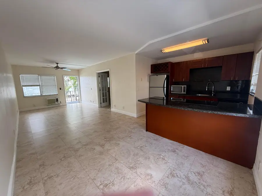 1100 NE 9th Avenue #202, Fort Lauderdale, FL 33304 - #2