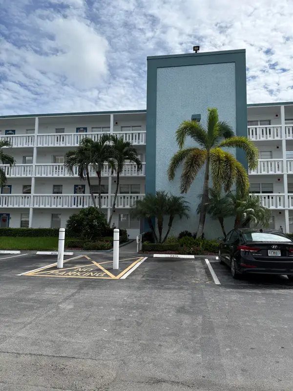 1008 Exeter A, Boca Raton, FL 33434