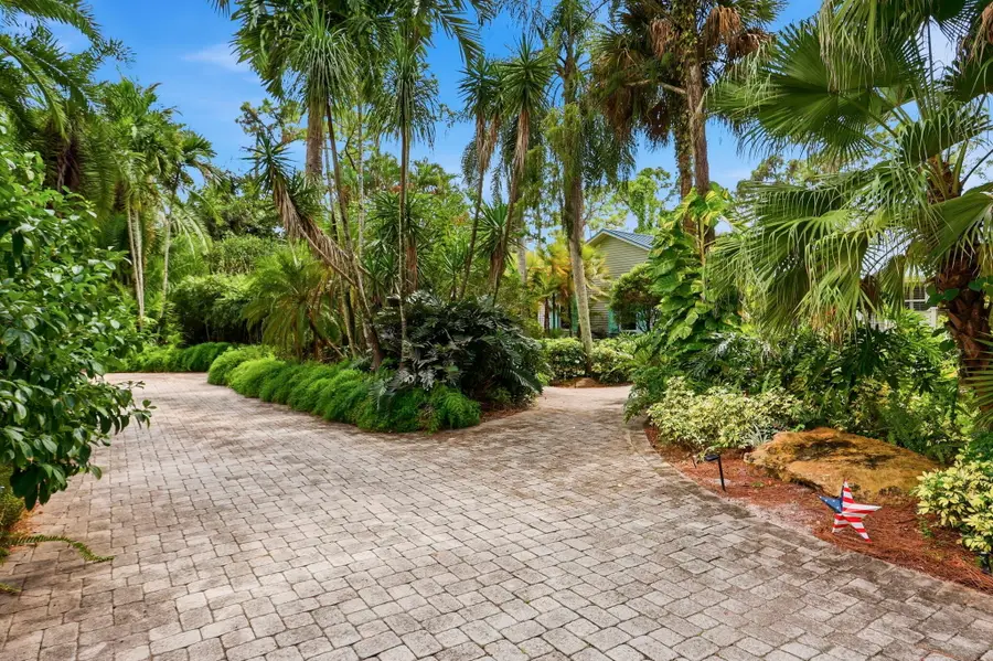 16280 E Sycamore Drive, The Acreage, FL 33470 - #2