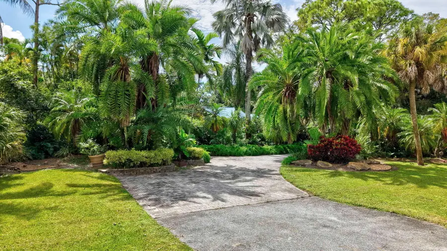 16280 E Sycamore Drive, The Acreage, FL 33470 - #3