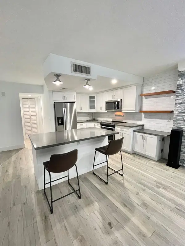 342 Southwind Drive #123, North Palm Beach, FL 33408