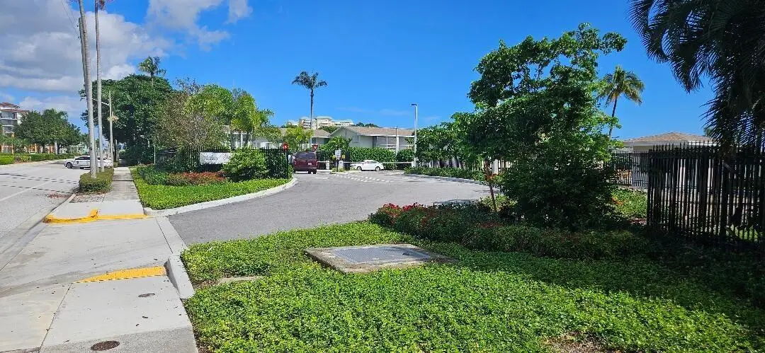 800 W Horizons W #104, Boynton Beach, FL 33435 - #1