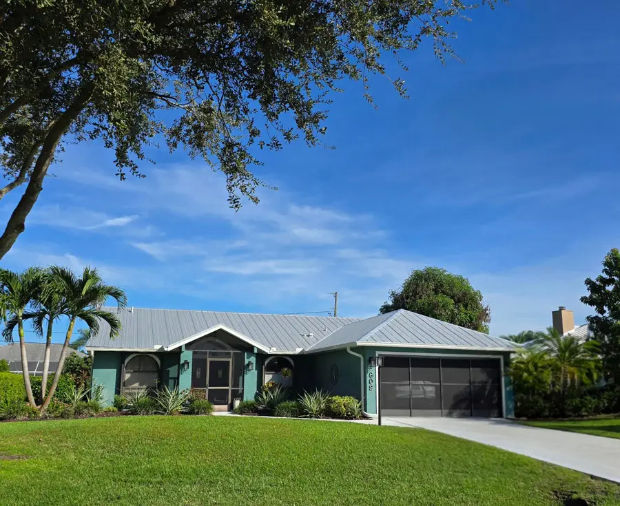 609 SE Barr Street, Port Saint Lucie, FL 34984 - #2