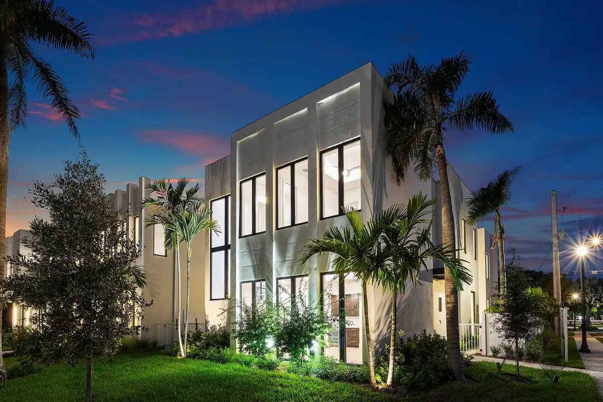 735 SE 4th Avenue, Delray Beach, FL 33483 - #1