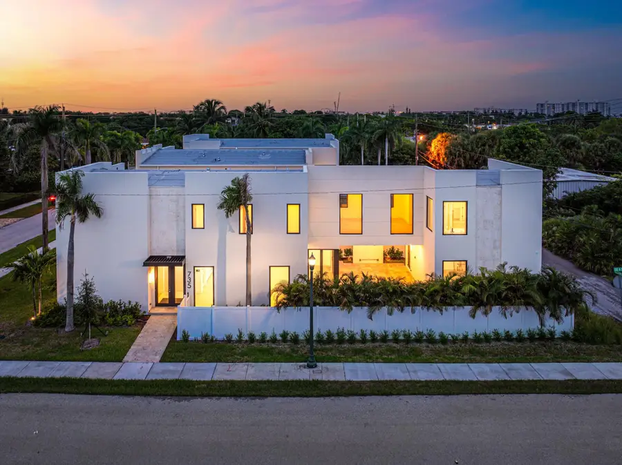 735 SE 4th Avenue, Delray Beach, FL 33483 - #3