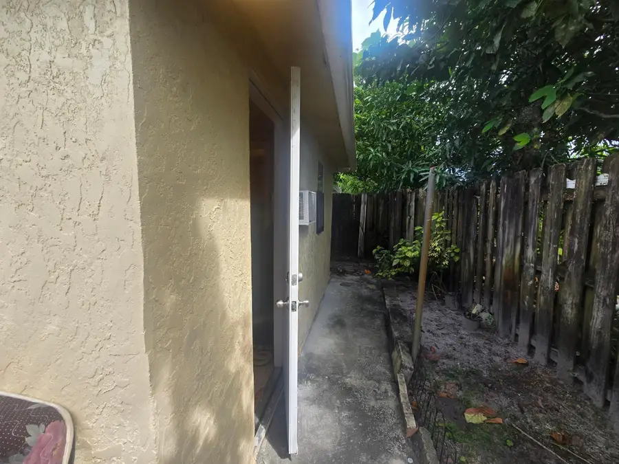 5135 SW 10th Street, Margate, FL 33068 - #3
