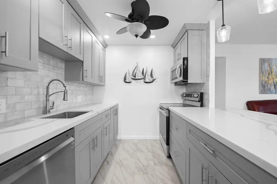 2025 Guildford B, Boca Raton, FL 33434 - #2