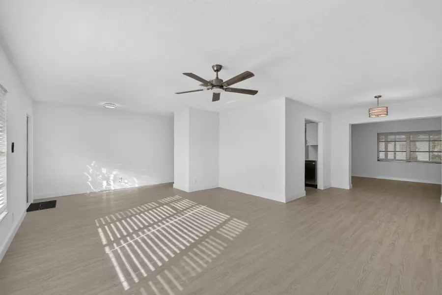 7422 NW 70th Avenue, Tamarac, FL 33321 - #2