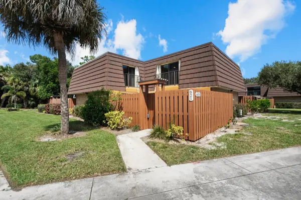 6051 SE Riverboat Drive #821, Stuart, FL 34997