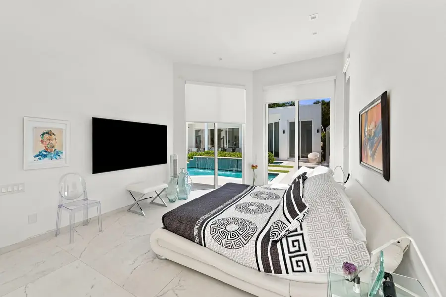 110 NE 16th Place, Fort Lauderdale, FL 33305 - #3