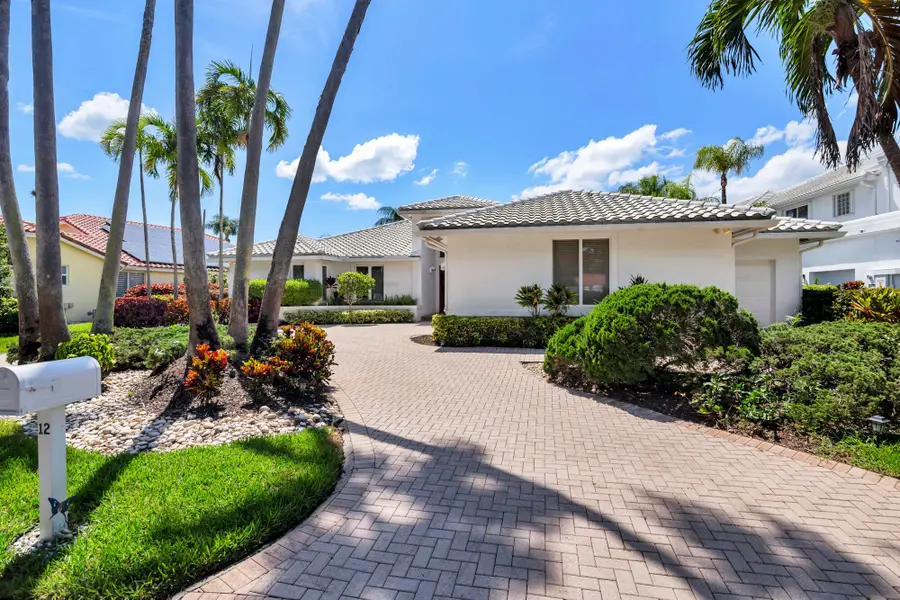 12 Sutton Drive, Boynton Beach, FL 33436 - #3