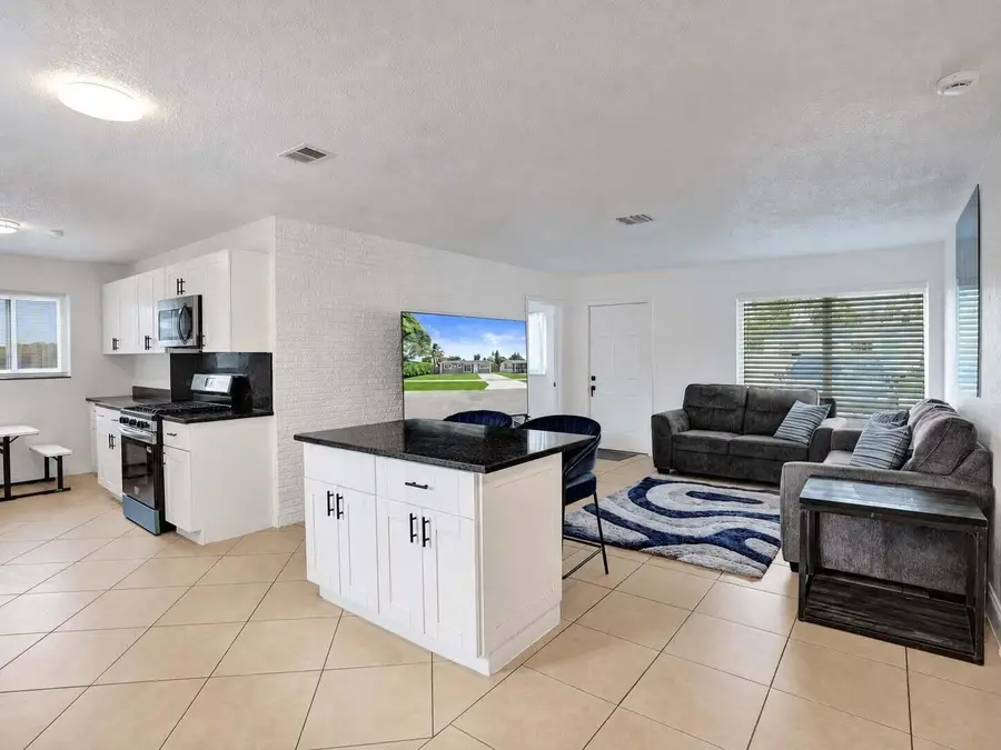 6230 NW 18th Court, Sunrise, FL 33313 - #3
