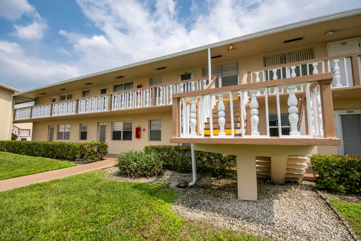 231 Chatham K #231, West Palm Beach, FL 33417 - #1