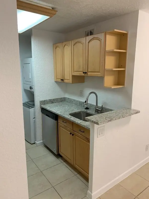 9916 Twin Lakes Drive #33-C, Coral Springs, FL 33071