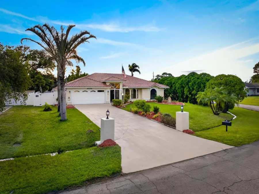 2202 SE Leithgow Street, Port Saint Lucie, FL 34952 - #2