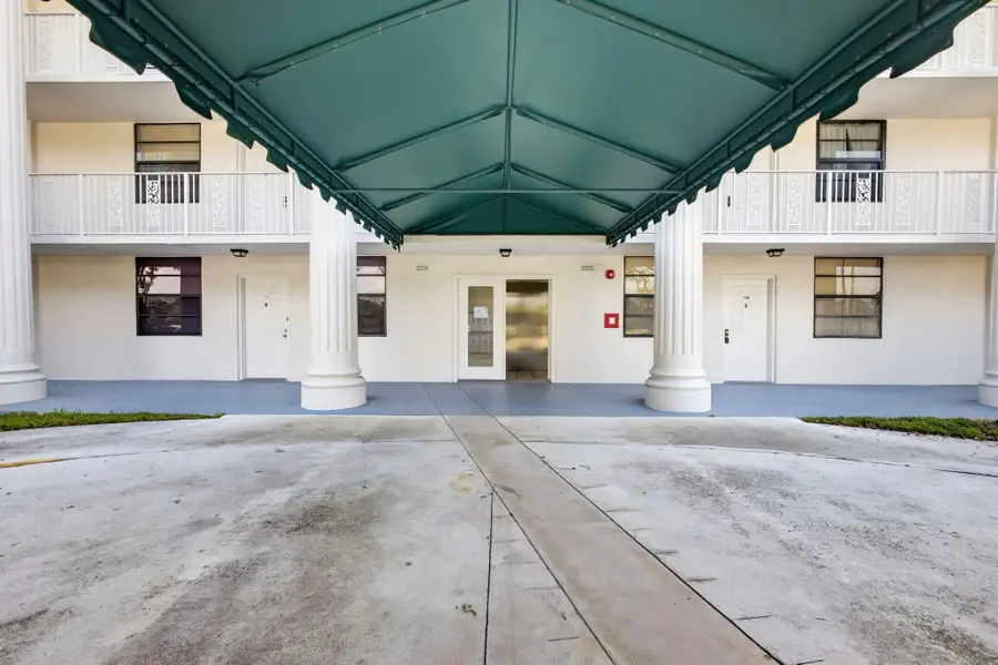 3710 Whitehall Drive #401, West Palm Beach, FL 33401 - #2