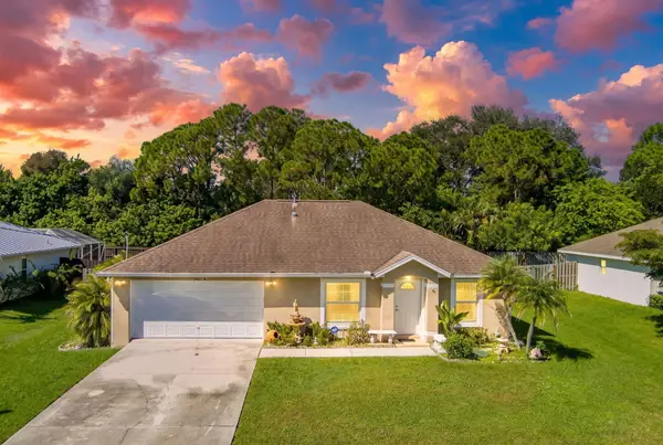 1402 SW Broadview Street, Port St Lucie, FL 34983
