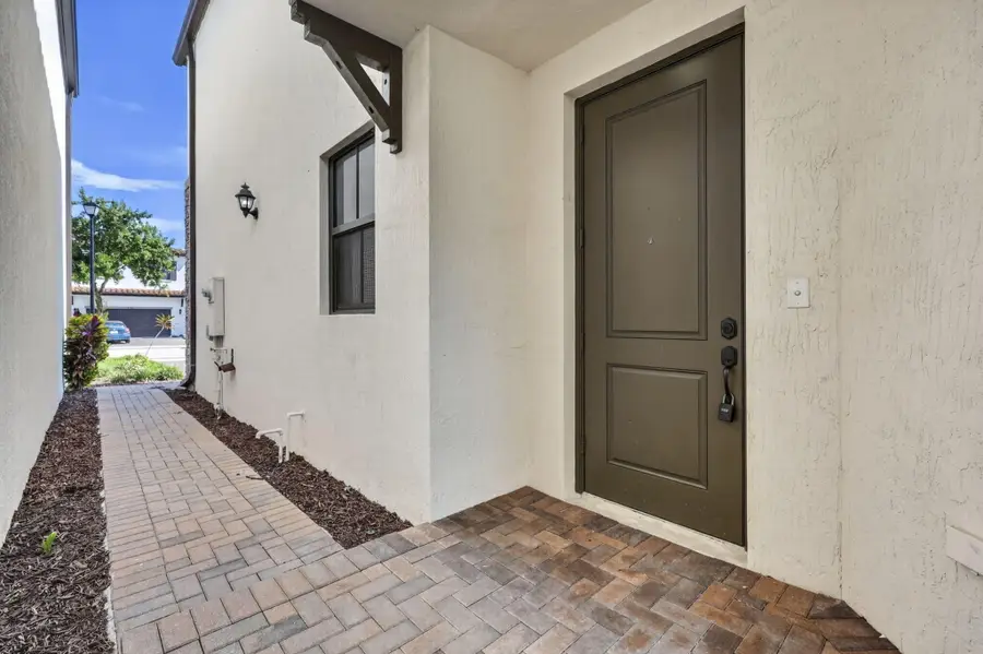 4009 Sequoia Place, Riviera Beach, FL 33410 - #2