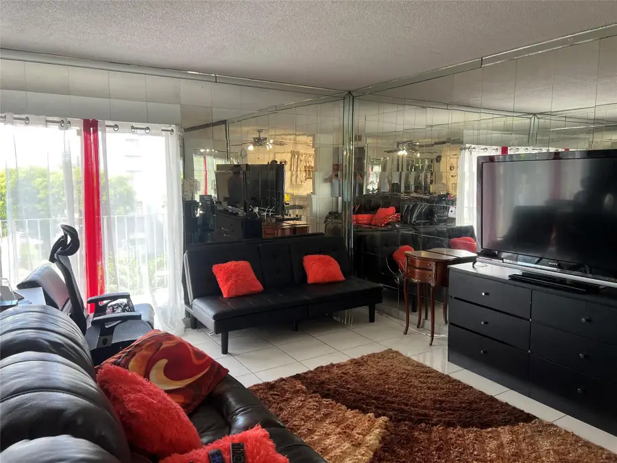 6820 W Flagler Street #308, Miami, FL 33144 - #2