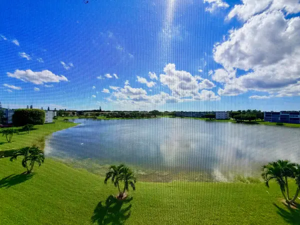4060 Exeter D #4060, Boca Raton, FL 33434
