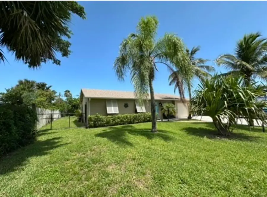 19043 SE Fearnley Drive, Tequesta, FL 33469 - #2