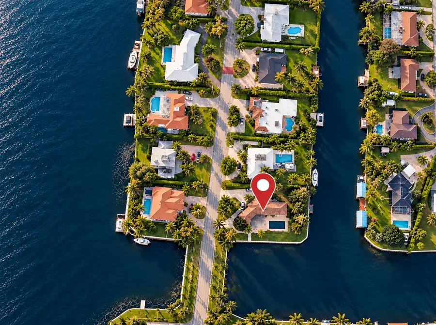 7438 Pine Tree Lane, West Palm Beach, FL 33406 - #2