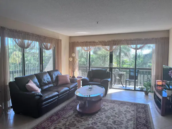 3000 Presidential Way #301, West Palm Beach, FL 33401